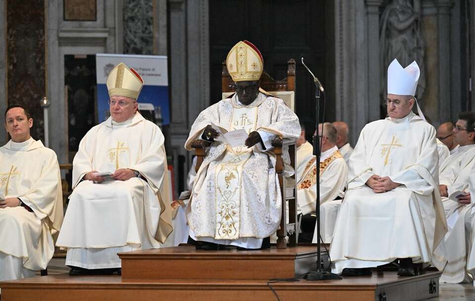 Msza św. pod przewodnictwem kard. Roberta Saraha / autor: Ks. Marek Weresa/Vatican News