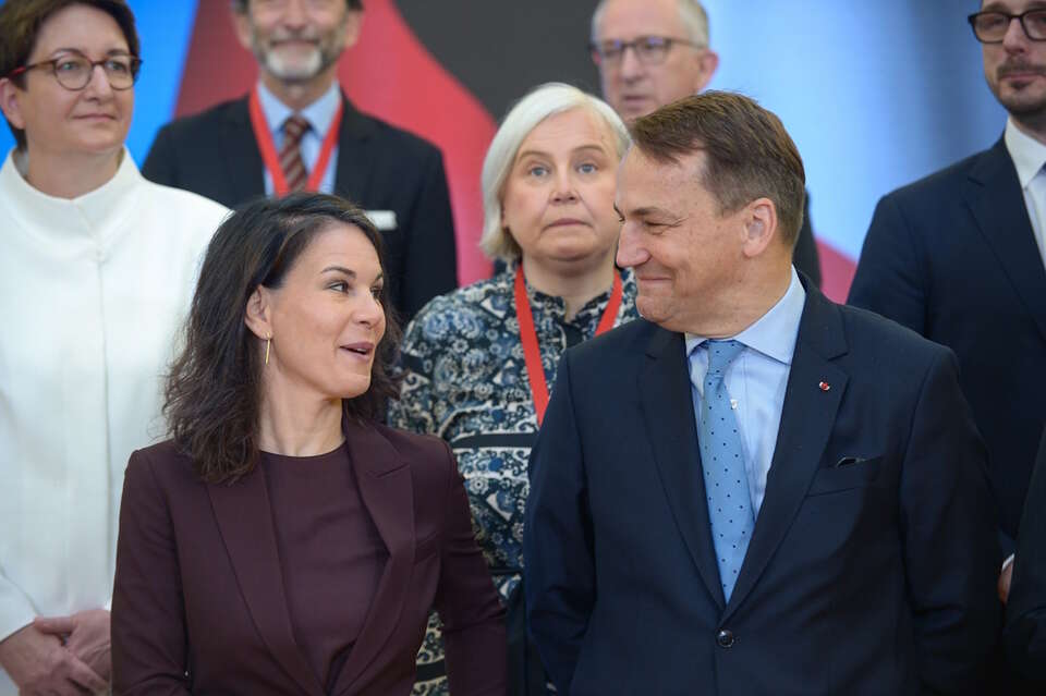 Annalena Baerbock, Radosław Sikorski / autor: PAP/Marcin Obara