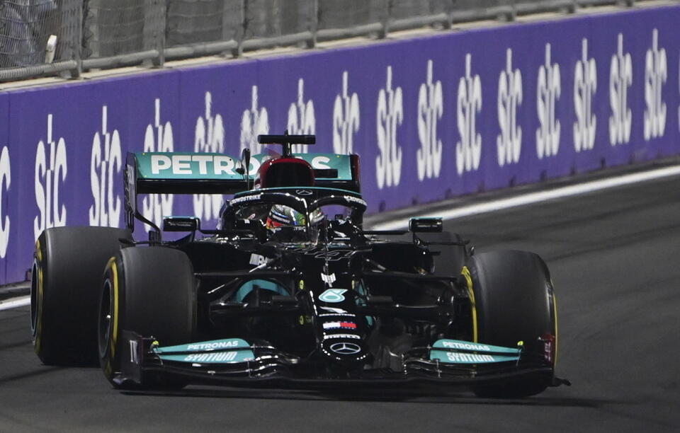Lewis Hamilton zwyciężył w Arabii Saudyjskiej!