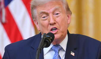 Trump ujawnia, co zrobiły Chiny. „220 milionom Amerykanom”