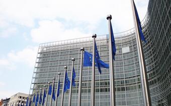 Komisarze chcą uzależnić fundusze UE od praworządności