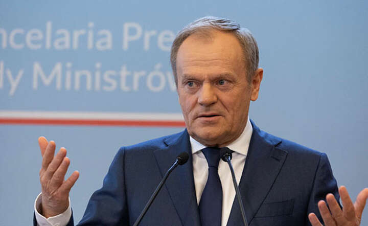 Donald Tusk da 89 mln zł na podwyżki dla ABW