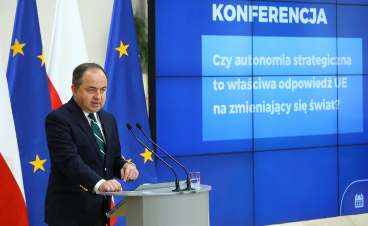  Minister ds. Unii Europejskiej Konrad Szymańsk / autor: PAP/Rafał Guz