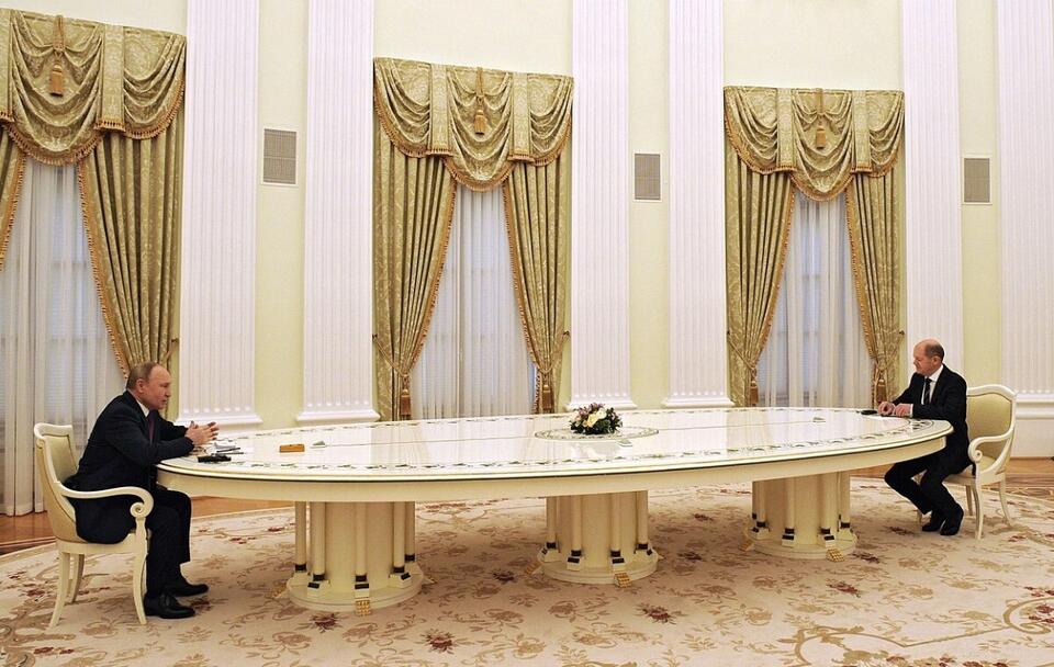 Władimir Putin i Olaf Scholz podczas wizyty kanclerza Niemiec na Kremlu 15 lutego 2022 roku / autor: commons.wikimedia.org/Presidential Executive Office of Russia/CC BY 4.0