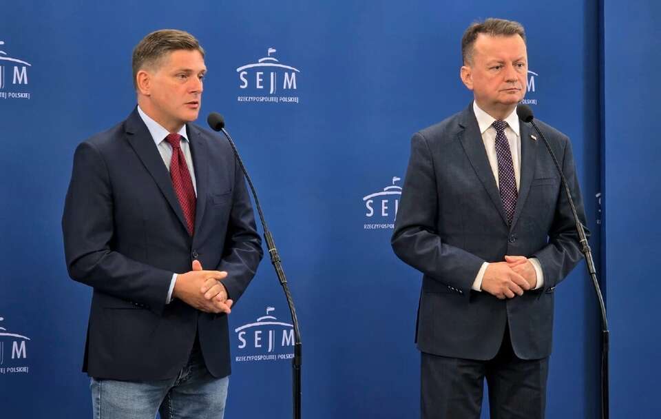 Bartosz Kownacki i Mariusz Błaszczak / autor: X/@pisorgpl