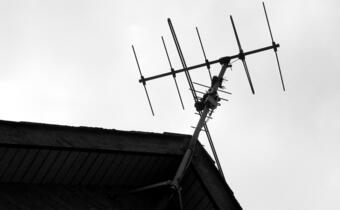 Blisko 2 mld zł wpływa do budżetu państwa od operatorów telewizji kablowej