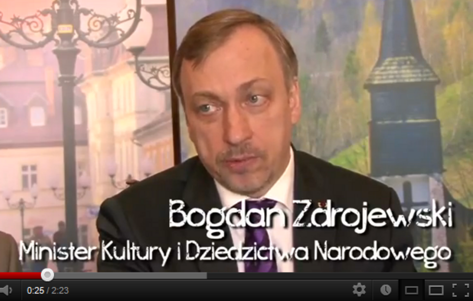 screenshot z YouTube