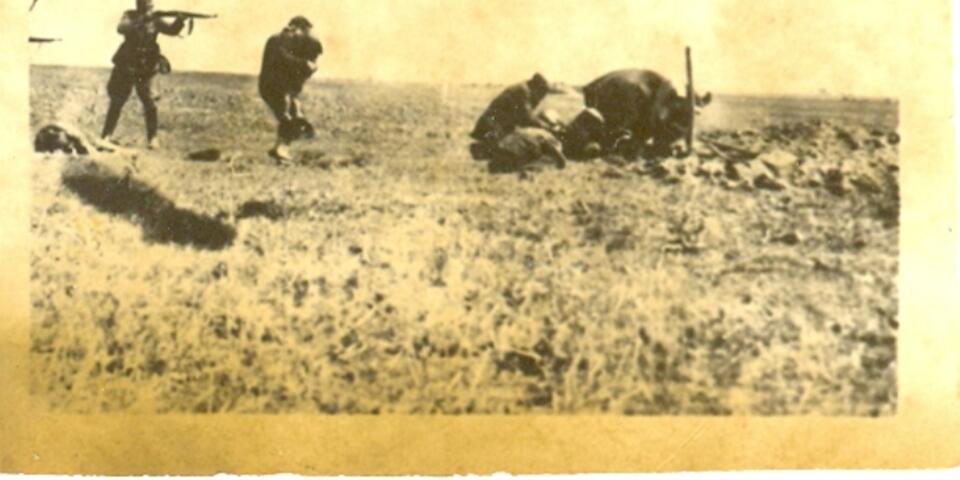 fot.wykonane przez żołnierza niemieckiego  w 1942 r. w miejscowości Iwanogrod na Ukrainie