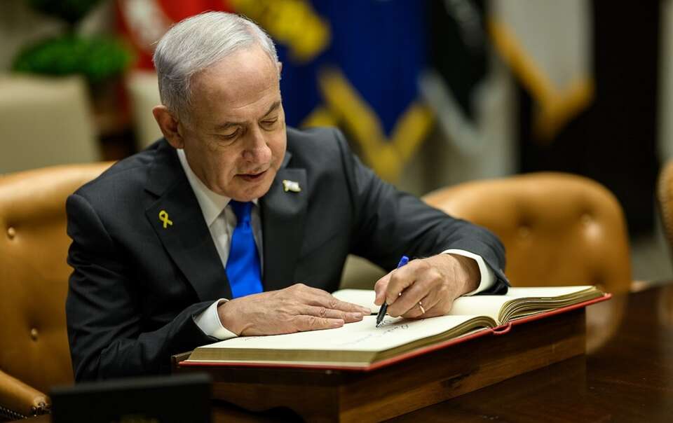 Liczy na niewinność? Netanjahu złożył wniosek!