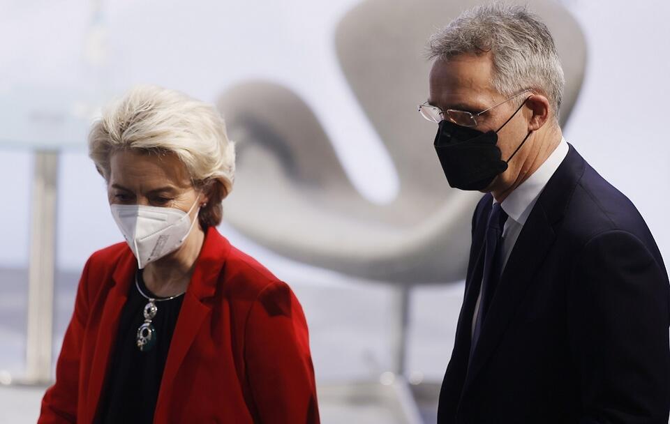 Ursula von der Leyen i Jens Stoltenberg podczas Monachijskiej Konferencji Bezpieczeństwa / autor: PAP/EPA
