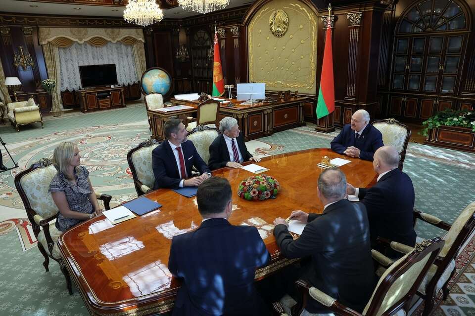 Wysłannik Trumpa w Mińsku. Reżim wypuścił 250 więźniów