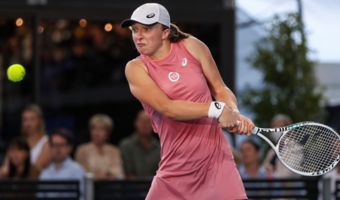 Turniej WTA w Adelajdzie: Świątek przegrała w półfinale