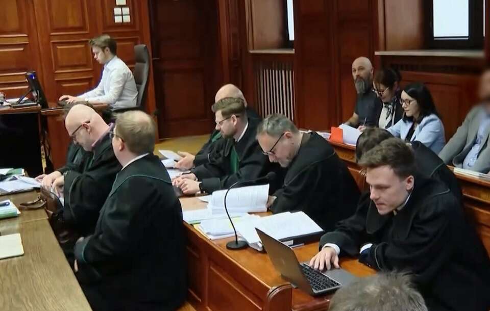 Rozprawa ks. Michała Olszewskiego, pani Karoliny, pani Urszuli oraz trzech innych byłych urzędników MS / autor: YT: TV wPolsce24