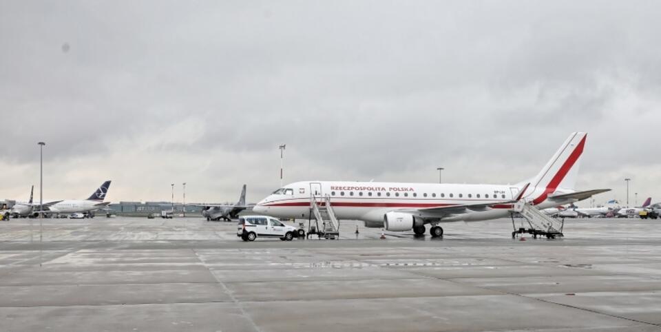 Samolot rządowy oczekujący na wylot do Brukseli / autor: PAP/Paweł Supernak