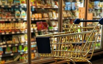 PKO BP: Dane za luty potwierdzają pogłębienie recesji konsumenckiej