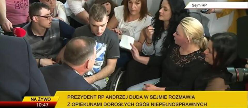Prezydent podczas spotkania z opiekunami osób niepełnosprawnych / autor: wPolsce.pl