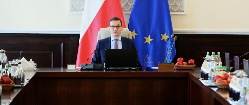 Premier Morawiecki na posiedzeniu Rady Ministrów / autor: PAP/Leszek Szymański