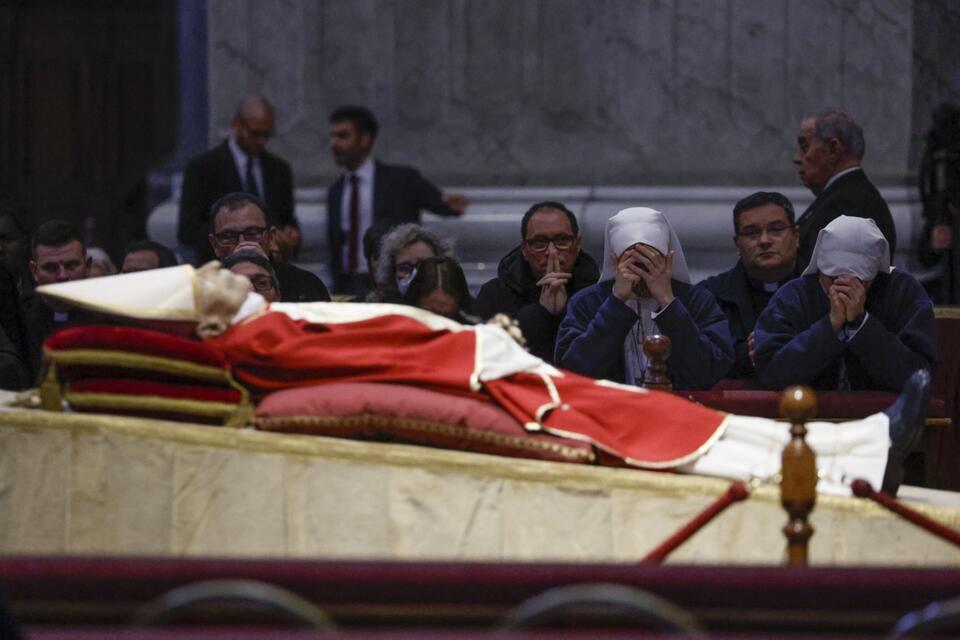 Jaki będzie przebieg pogrzebu Benedykta XVI? SPRAWDŹ
