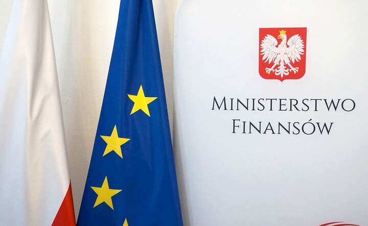 Ministerstwo Finansów jest w roboczym dialogu z Komisją Europejską ws. poziomu zadłużenia / autor: Fratria / MK