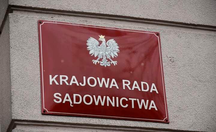 Siedziba KRS mieści się w Warszawie przy ul. Rakowieckiej w pomieszczeniach Szkoły Głównej Gospodarstwa Wiejskiego / autor: Fratria