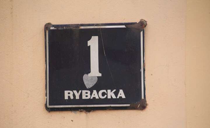 Numer domu ma być czytelny z ulicy i widoczny także po zmroku / autor: Fratria