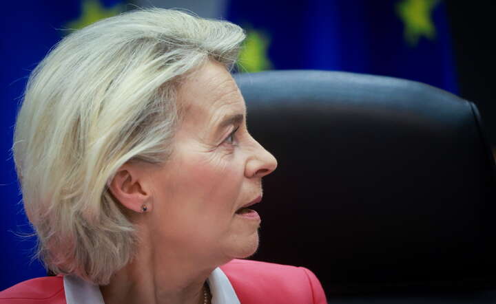 Szefowa Komisji Europejskiej Ursula von der Leyen , posiedzenie KE w sprawie pomocy finansowej dla Ukrainy, 14 stycznia / autor: PAP/EPA/OLIVIER HOSLET 