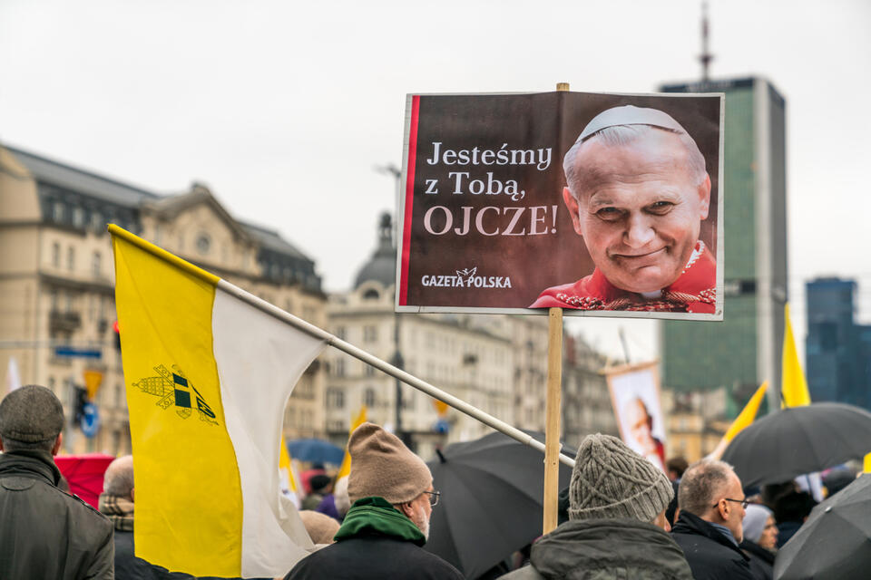 Marsz w obronie Jana Pawła II / autor: Fratria