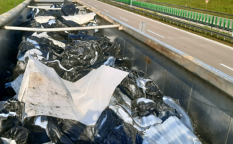KAS zatrzymała transport 23 ton nielegalnych odpadów