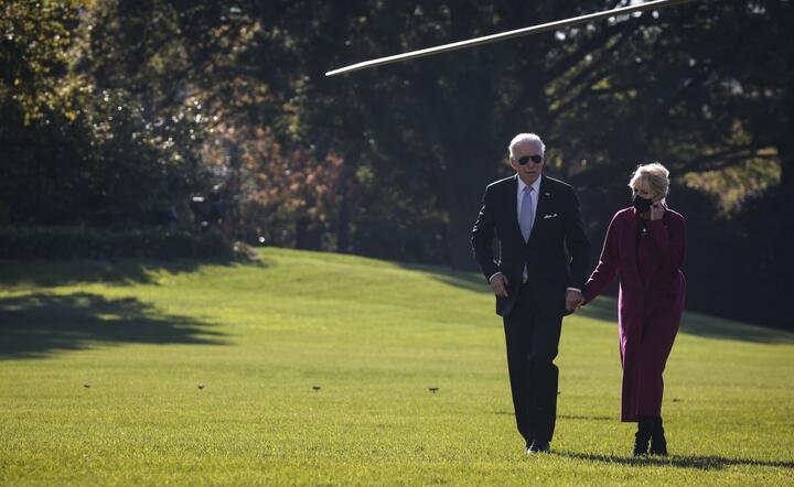 Joe Biden z żoną / autor: PAP/EPA