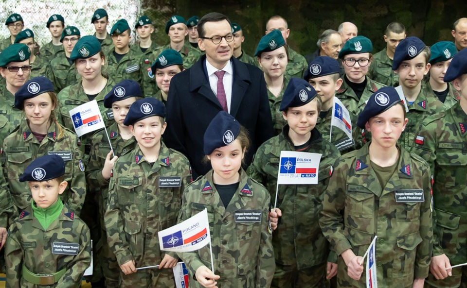 Premier Mateusz Morawiecki na pikniku z okazji 20-lecia wstąpienia Polski do NATO w Rzeszowie  / autor: Flickr: KPRM