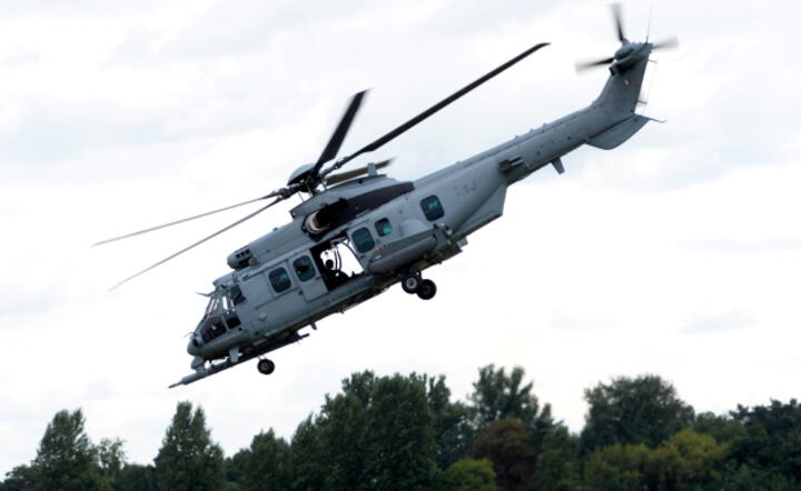  Śmigłowiec H225M oferowany przez Airbus Helicopters (wcześniej znany jako Eurocopter EC725 Caracal, fot. PAP / Jacek Turczyk