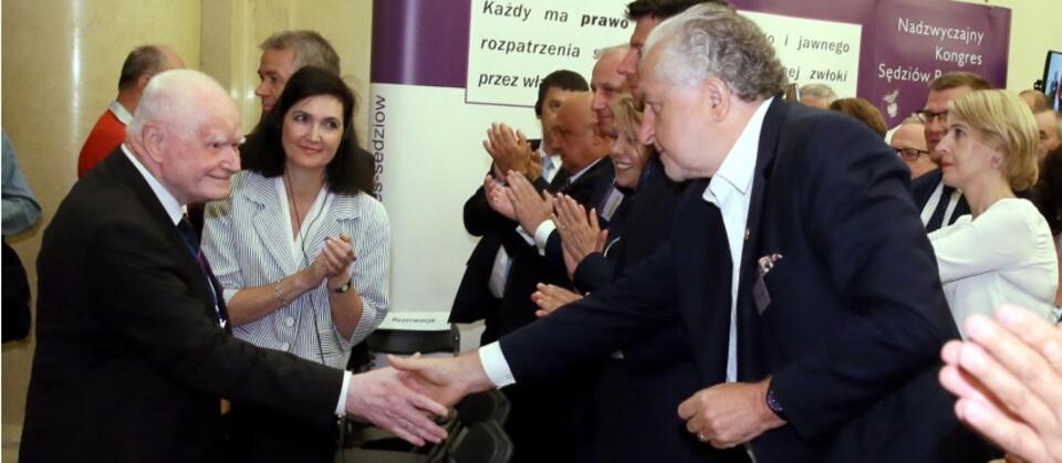 fot. PAP/ Tomasz Gzell