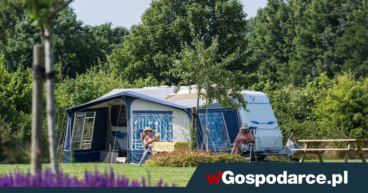 Kampery wyjeżdżają z niszy