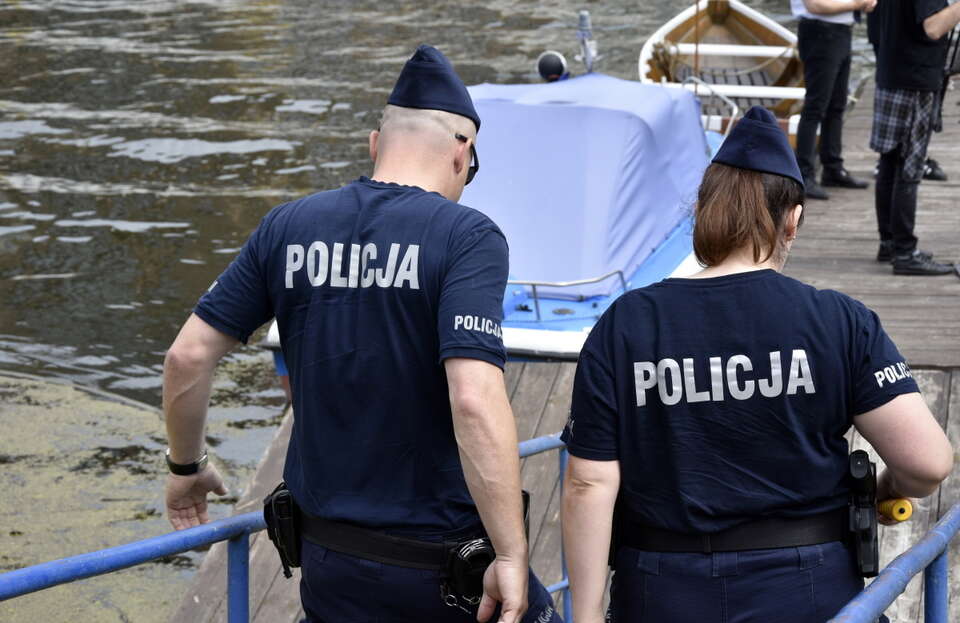 Policja / autor: Fratria