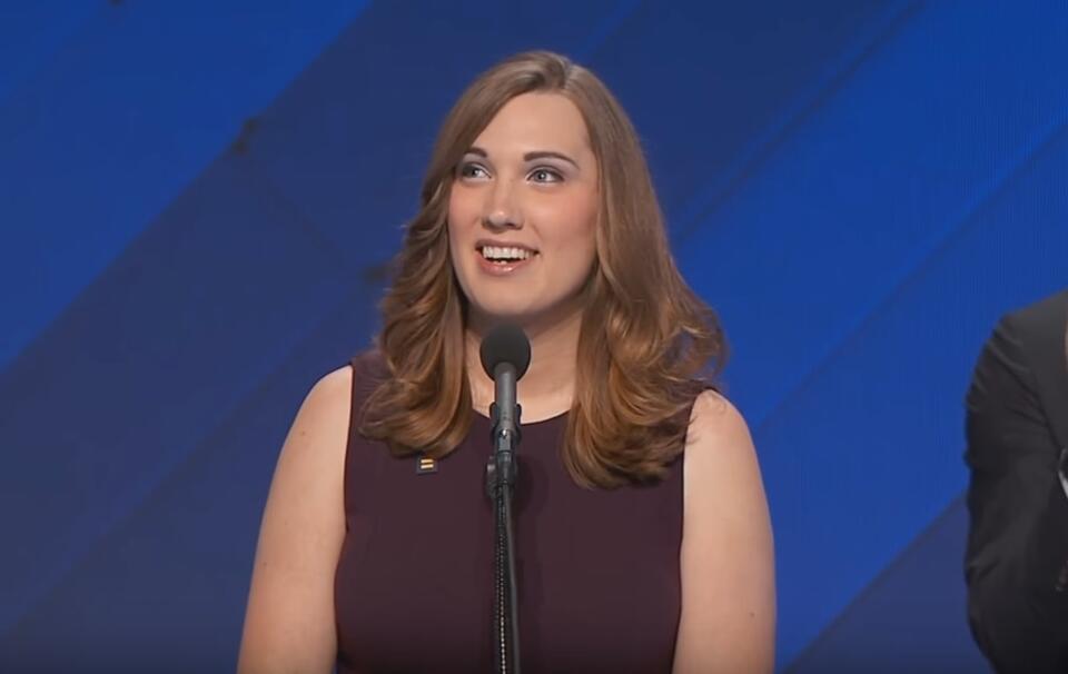 Sarah McBride / autor: screen youtube/PBS NewsHour