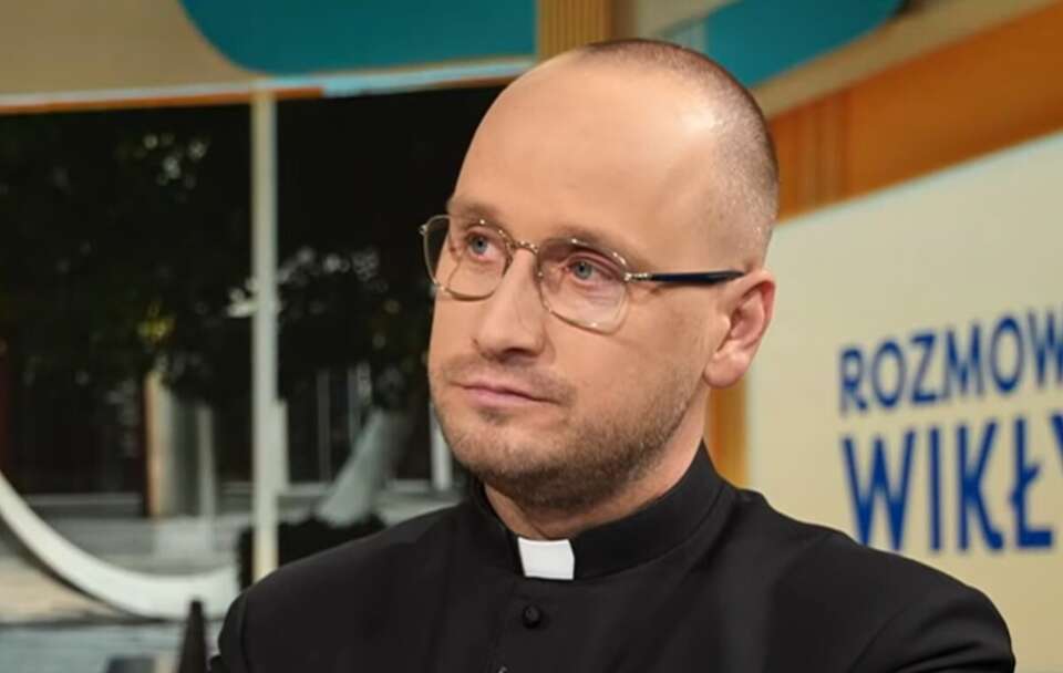 Ks. Tomasz Trzaska / autor: Telewizja wPolsce24