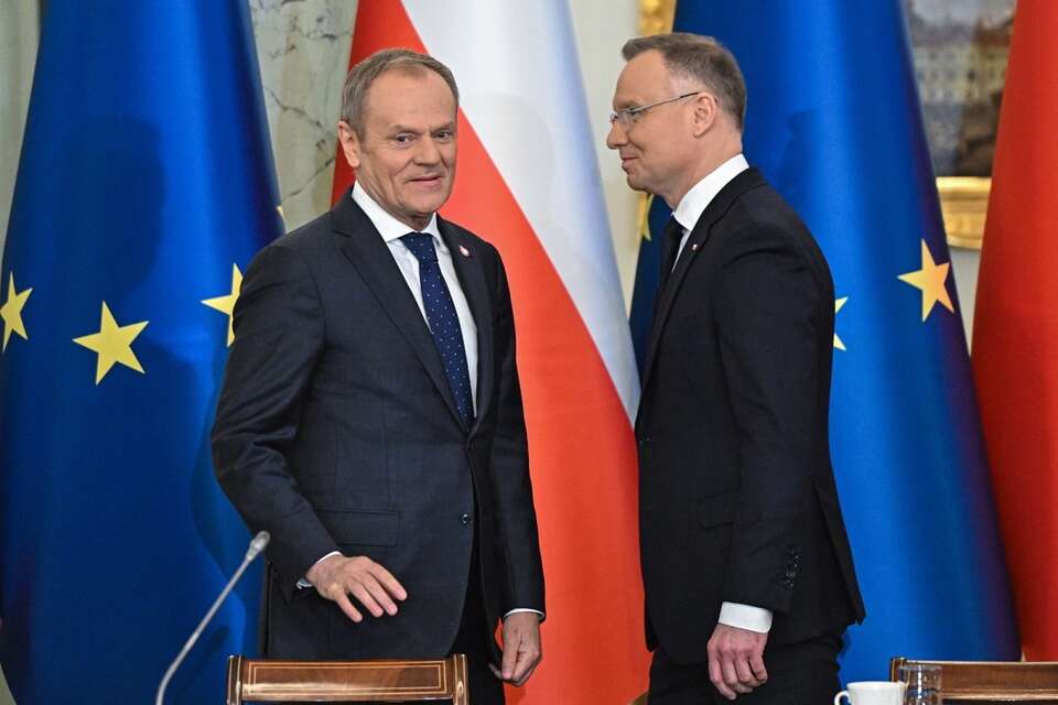 Premier Donald Tusk i prezydent RP Andrzej Duda na posiedzeniu Rady Gabinetowej / autor: PAP/Radek Pietruszka