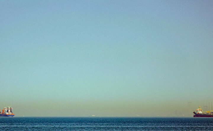 200 oil and LNG tankers already blocked