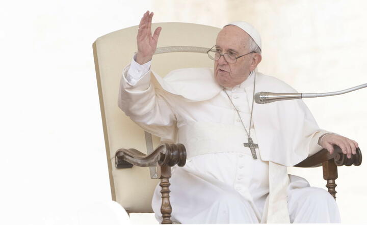 Papież Franciszek  / autor: PAP/EPA/MAURIZIO BRAMBATTI