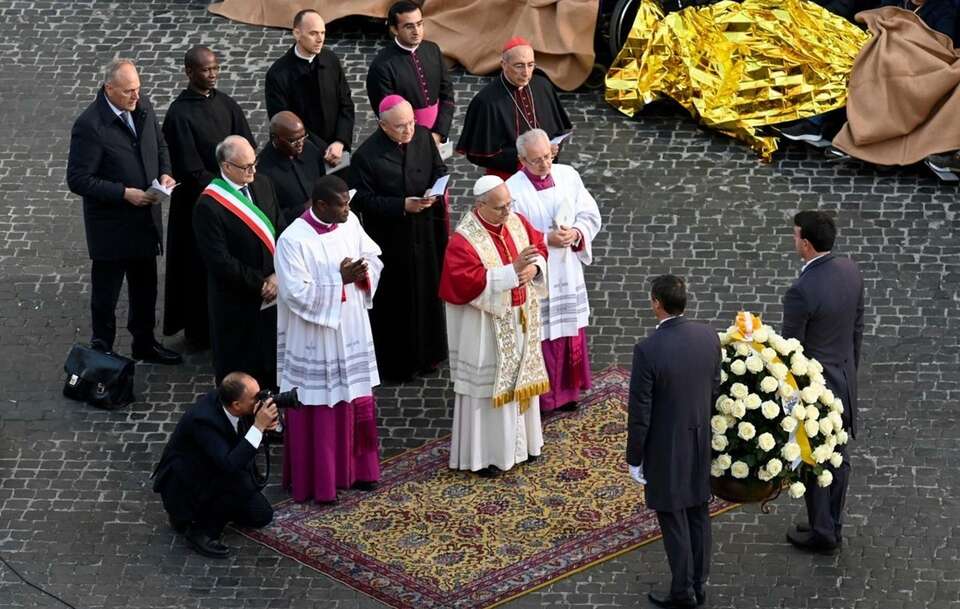 Papież Leon XIV oddał 8 grudnia hołd Maryi w uroczystość Jej Niepokalanego Poczęcia. / autor: Vatican Media