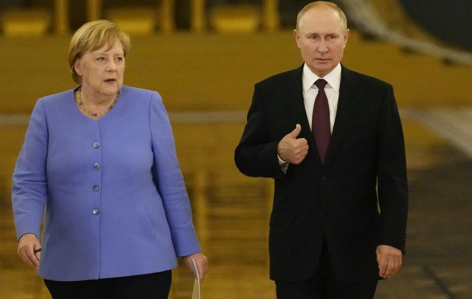 Angela Merkel/ Władimir Putin / autor: PAP/EPA/ALEXANDER ZEMLIANICHENKO / POOL