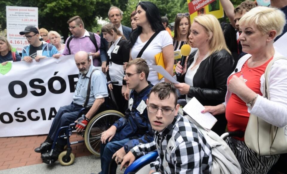 Protest niepełnosprawnych / autor: PAP/Jakub Kamiński
