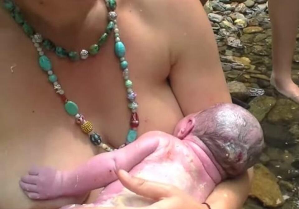 Fot. Birthin Nature/YouTube