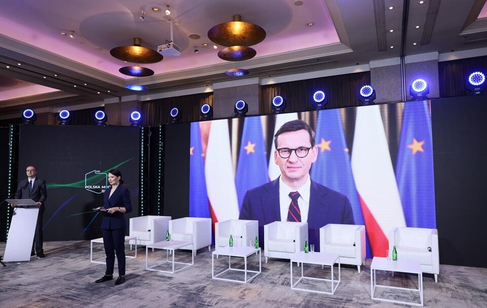 Premier Mateusz Morawiecki podczas wystąpienia online w drugim dniu Kongresu ESG Polska Moc Biznesu / autor: PAP/Leszek Szymański 