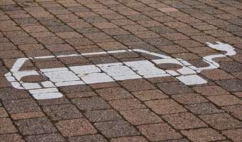 „NaszEauto” choć bez budżetu, to pojedzie dalej