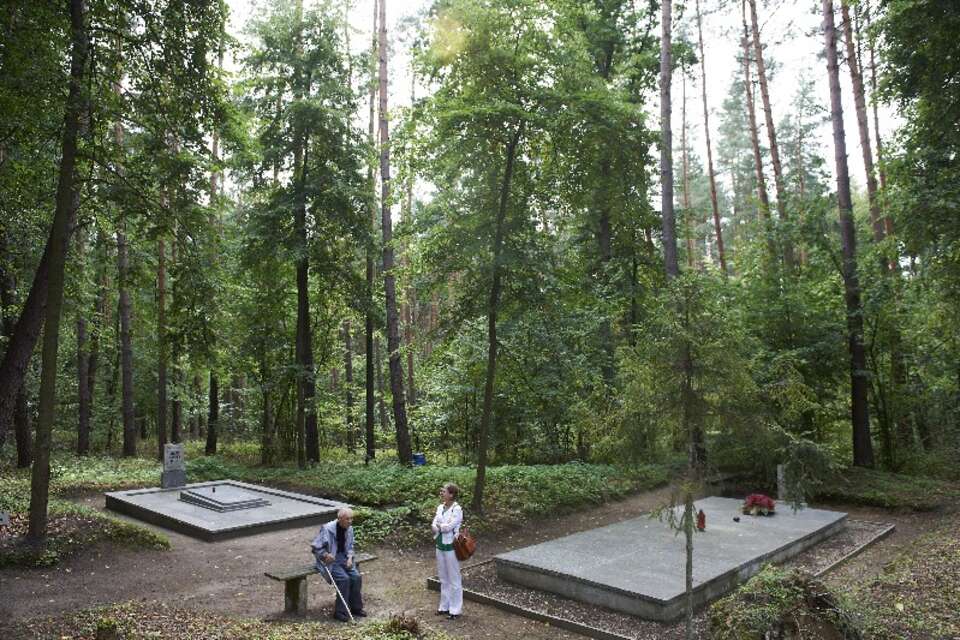 Zbiorowe groby pomordowanych przedstawicieli polskiej inteligencji z Kaszub, Kociewia i innych reginów Pomorza w Lesie Szpęgawskim. Niemcy zamordowali tam ok. 7 tys. osób. Obok nich ginęli również Żydzi i niemieccy przeciwnicy nazizmu. PAP/Adam Warżawa