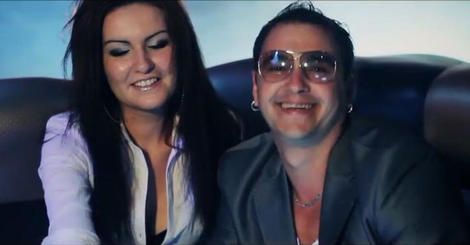 screenshot z YouTube
