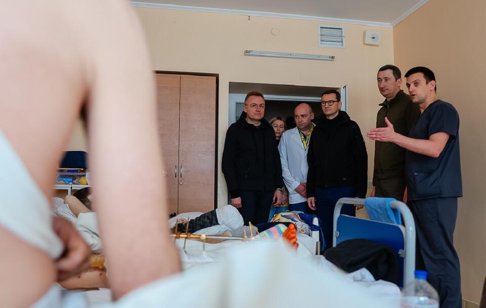 Premier Mateusz Morawiecki odwiedził rannych żołnierzy / autor: Krystian Maj/KPRM