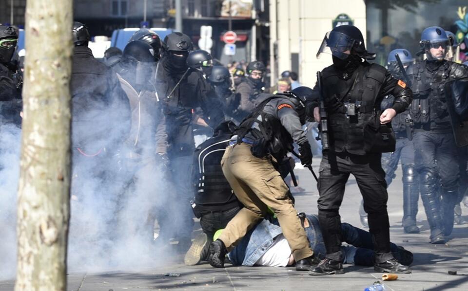 autor: PAP/EPA/JULIEN DE ROSA