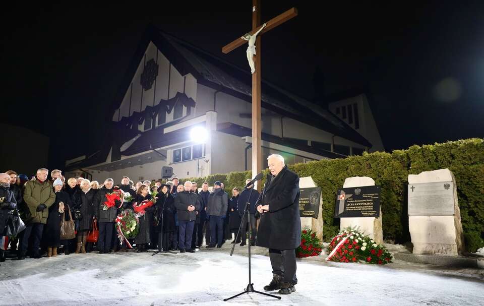 Prezes PiS uczcił pamięć matki. "Wolność jest zagrożona"
